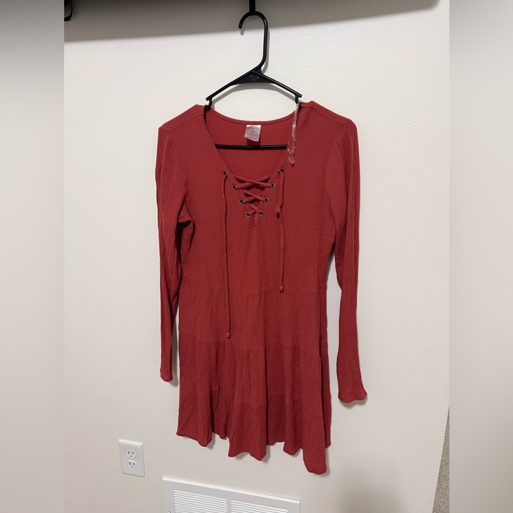 Supper cute dress. Used like new.